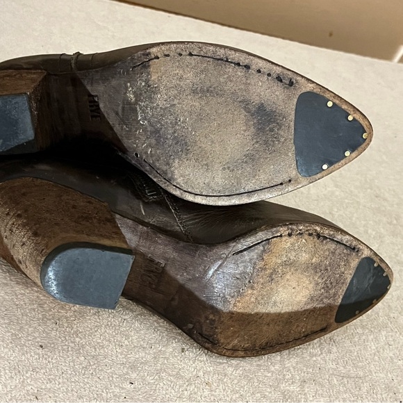 Frye Renee Ankle Brown Boots Sz 7 1/2 - Picture 11 of 12